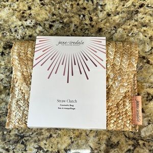 Jane Iredale straw clutch/cosmetic bag